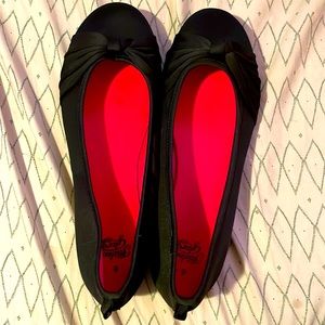 Black and Red Flats | Women’s Size 6 | Faded Glory